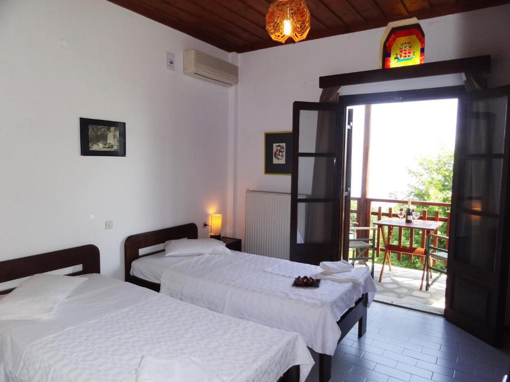 Hotel Vrionis Agios Dimitrios Quarto foto